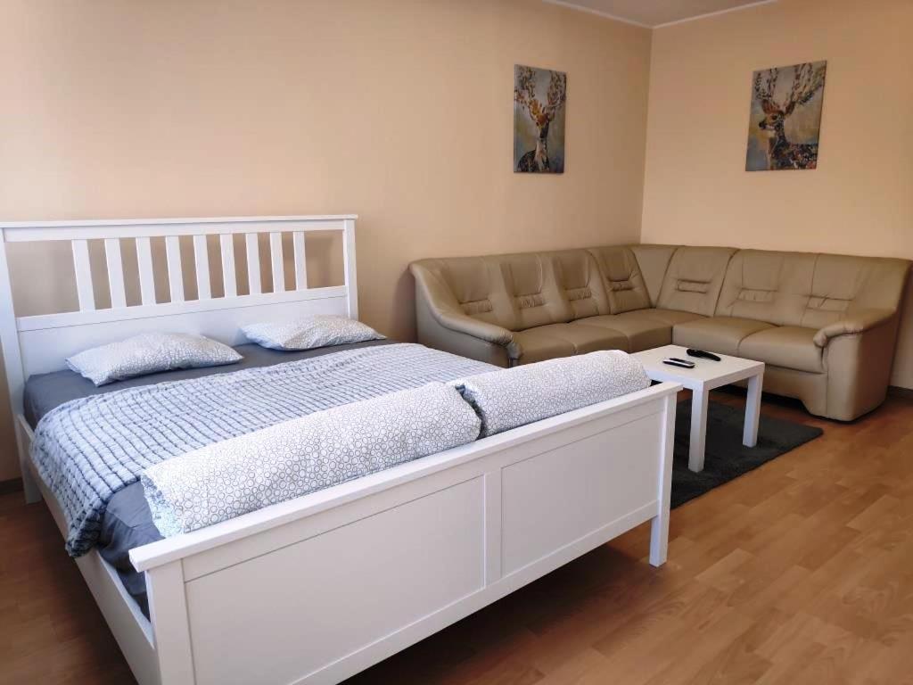 Koelcsey Apartman Apartment Szekszárd Exterior photo
